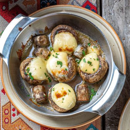 Шампиньоны с сыром