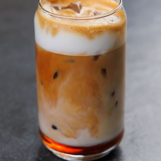 Айс латте с карамелью