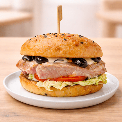 Смолянин с тунцом