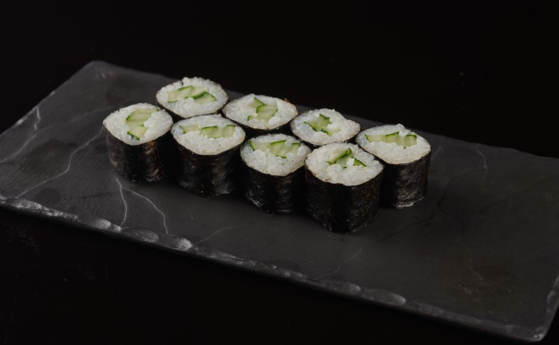 Ролл с огурцом