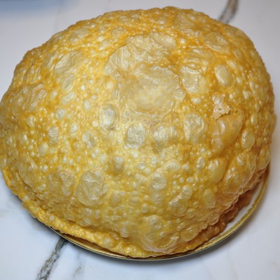 Фирменный чебурек с начинкой на выбор