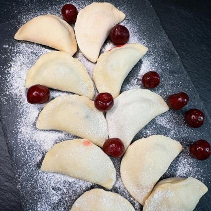 Вареники с вишней замороженные
