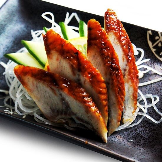 070 Сашими Унаги