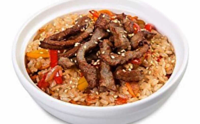 1433 Рис с говядиной в, соусе Чили