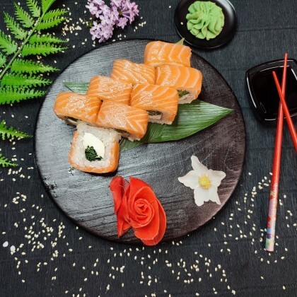 Ролл «Филадельфия с луком»