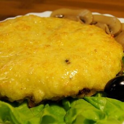 Котлета под грибной шубкой