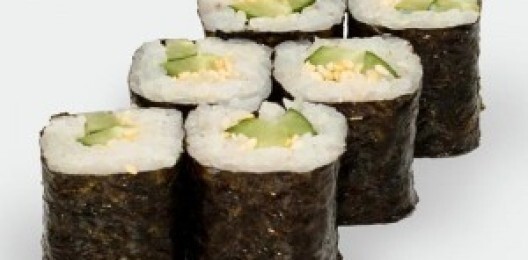 Мини ролл с огурцом