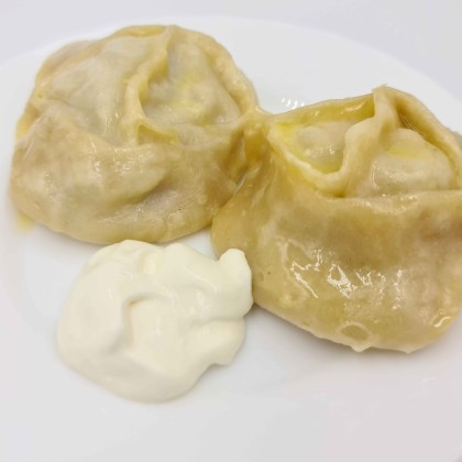 Манты со свининой(порция 2шт)