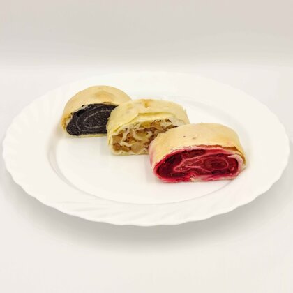 Штрудель в ассортименте (с маком,с яблоком,с вишней)