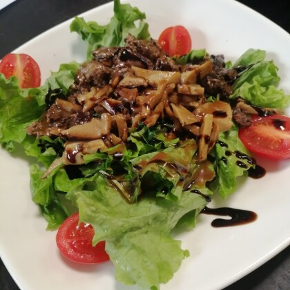 Салат с куриной печенью