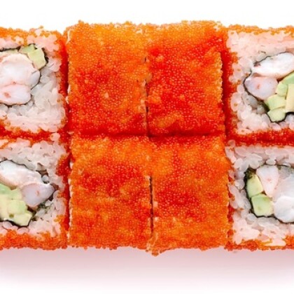 Ролл «Калифорния с креветкой» и авокадо