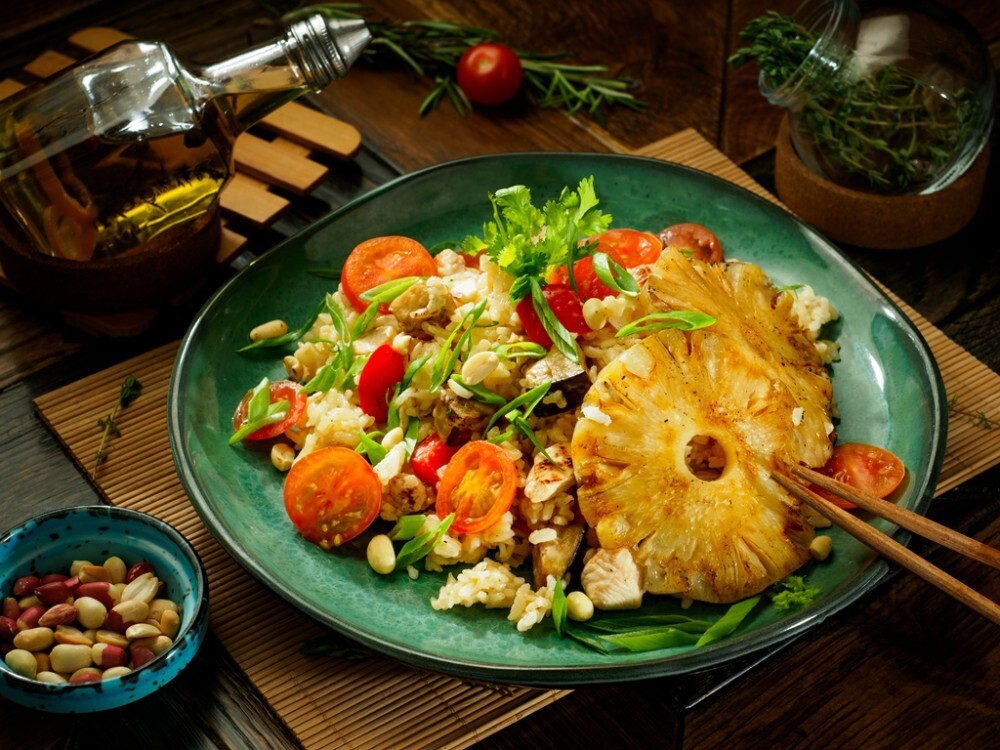 Рис WOK с курицей по-тайски