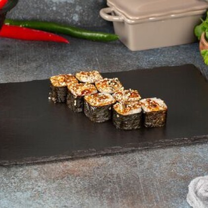 Ролл с угрём