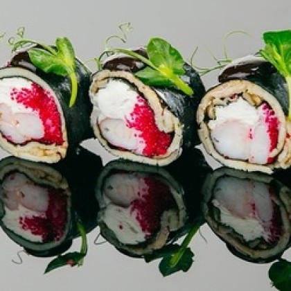 Ролл с марлином и креветкой