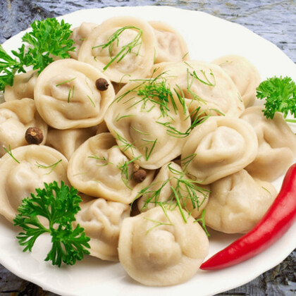 Пельмени отварные с зеленью