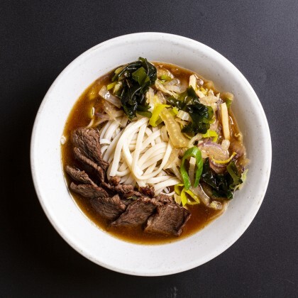 Суп "Гюнику Вакамэ Удон"