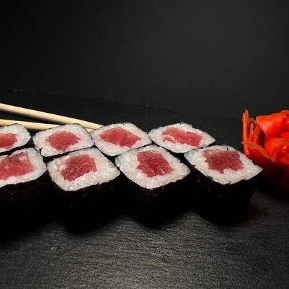 «Маки с тунцом»