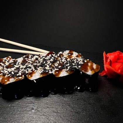 «Унаги маки»