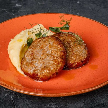 Котлеты куриные с картофельным пюре
