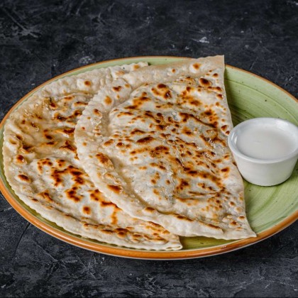 Кутабы с картофелем и копченым сулугуни