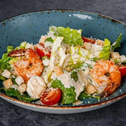 Салат «Цезарь» с креветками