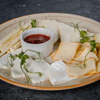 Ассорти кавказских сыром