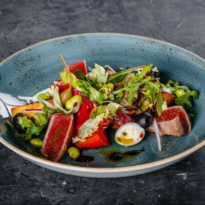 Салат с розовым тунцом «По-сицилийски»