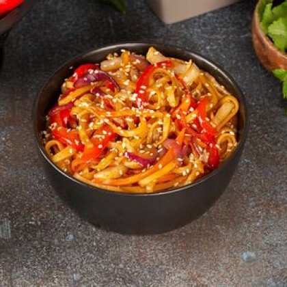 Вок яичная лапша