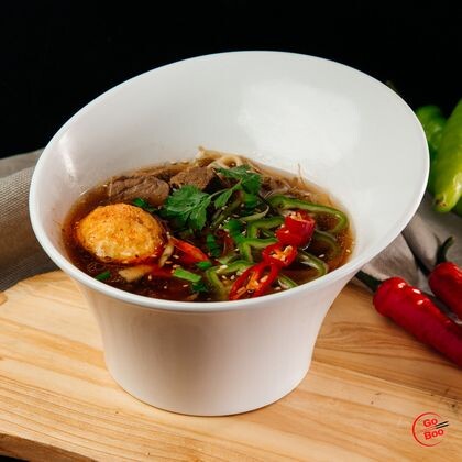 Суп-лапша на говяжьем бульоне и c говядиной