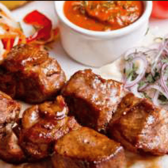 Шашлык из свинины в лаваше «БОМБА»