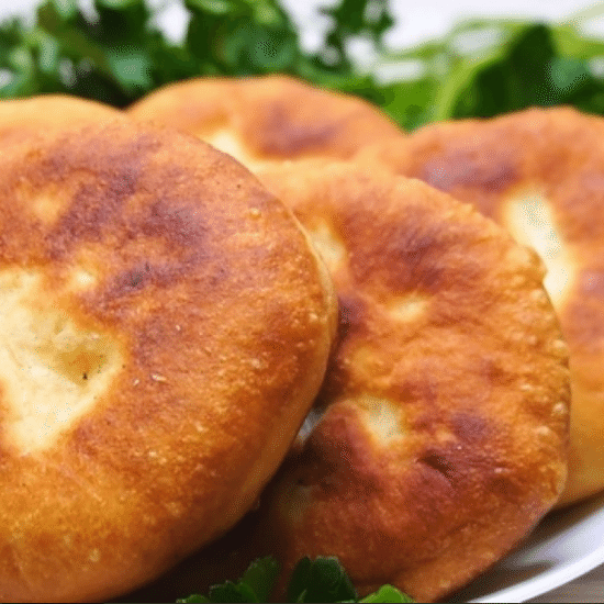 Беляш с мясом