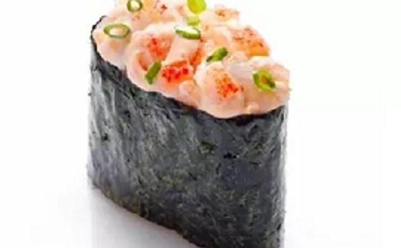 Спайси суши с курицей
