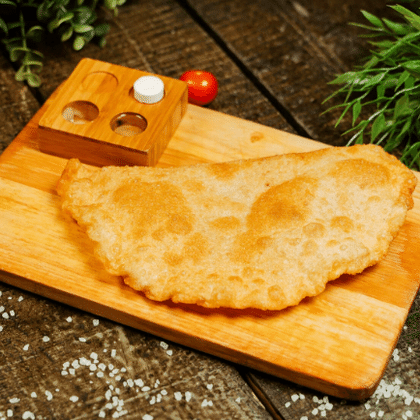 Чебурек со свининой и говядиной