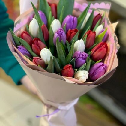Букет тюльпанов микс 35