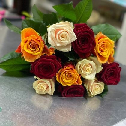 Букет роз микс 11