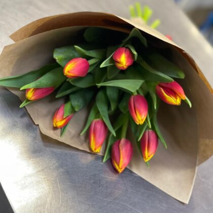 Букет тюльпанов 9