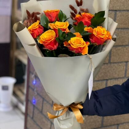 Букет роз с лагурусом 7