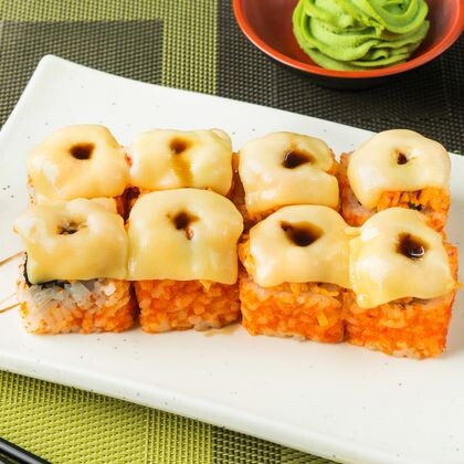 Запеченный ролл «Окинава»