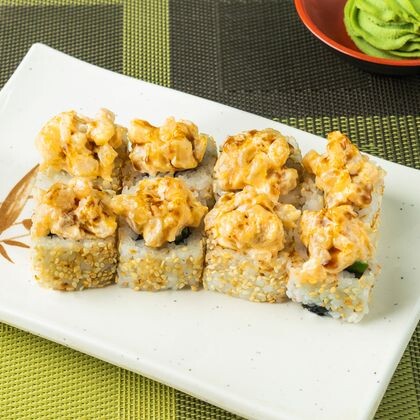 Запечённый ролл с креветкой