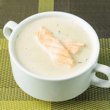 Сливочный суп с лососем