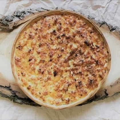 Киш Порей с домашней брынзой и луком пореем