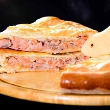 Пирог рыбный с яйцом или рисом, на выбор