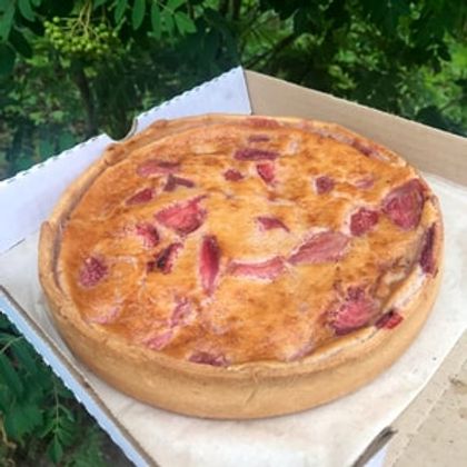 Тарт с клубникой и йогуртом