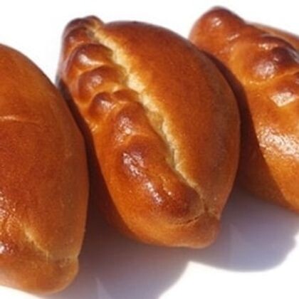 Пирожок с картошкой и грибами.