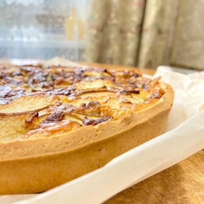 Киш с сыром Дор Блю и томленой грушей