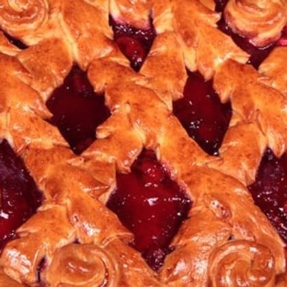 Авторский пирог "Нежность" с клубникой и