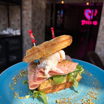 Картофельные вафли с  мортаделлой