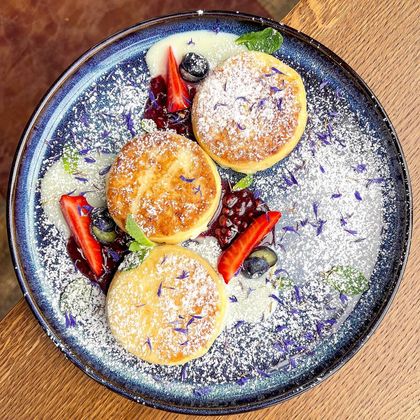 Сырники с малиновым вареньем