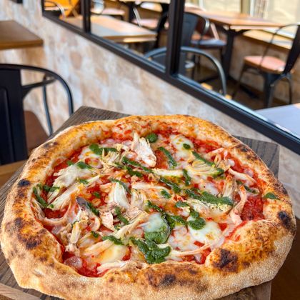 Пицца "Цыпленок Песто"