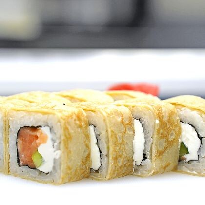 Ролл «Тамаго»